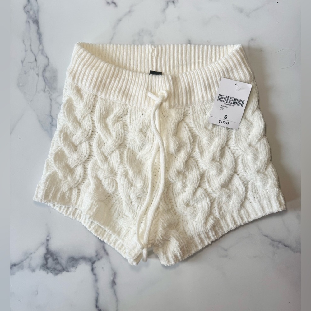 NEW WITH TAGS Forever 21 Knit Ivory Shorts, Cozy Lounge & Layering Piece